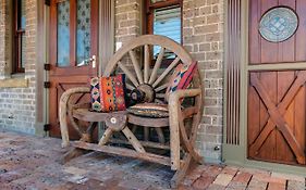 Old Bank Boutique Hotel