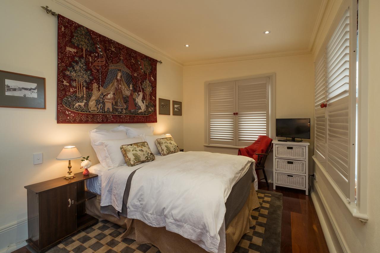 Old Bank Boutique Hotel Mittagong Exterior photo